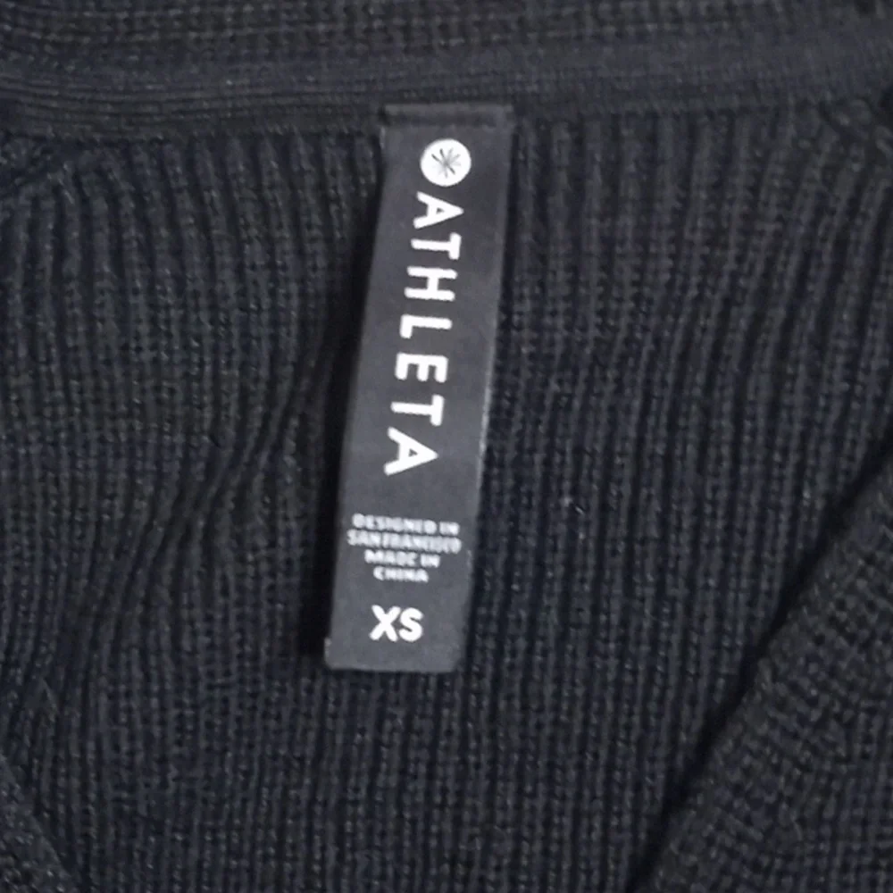 Athleta V Neck Knit Sweater XS Top Merino Fine Wool Black Sweater